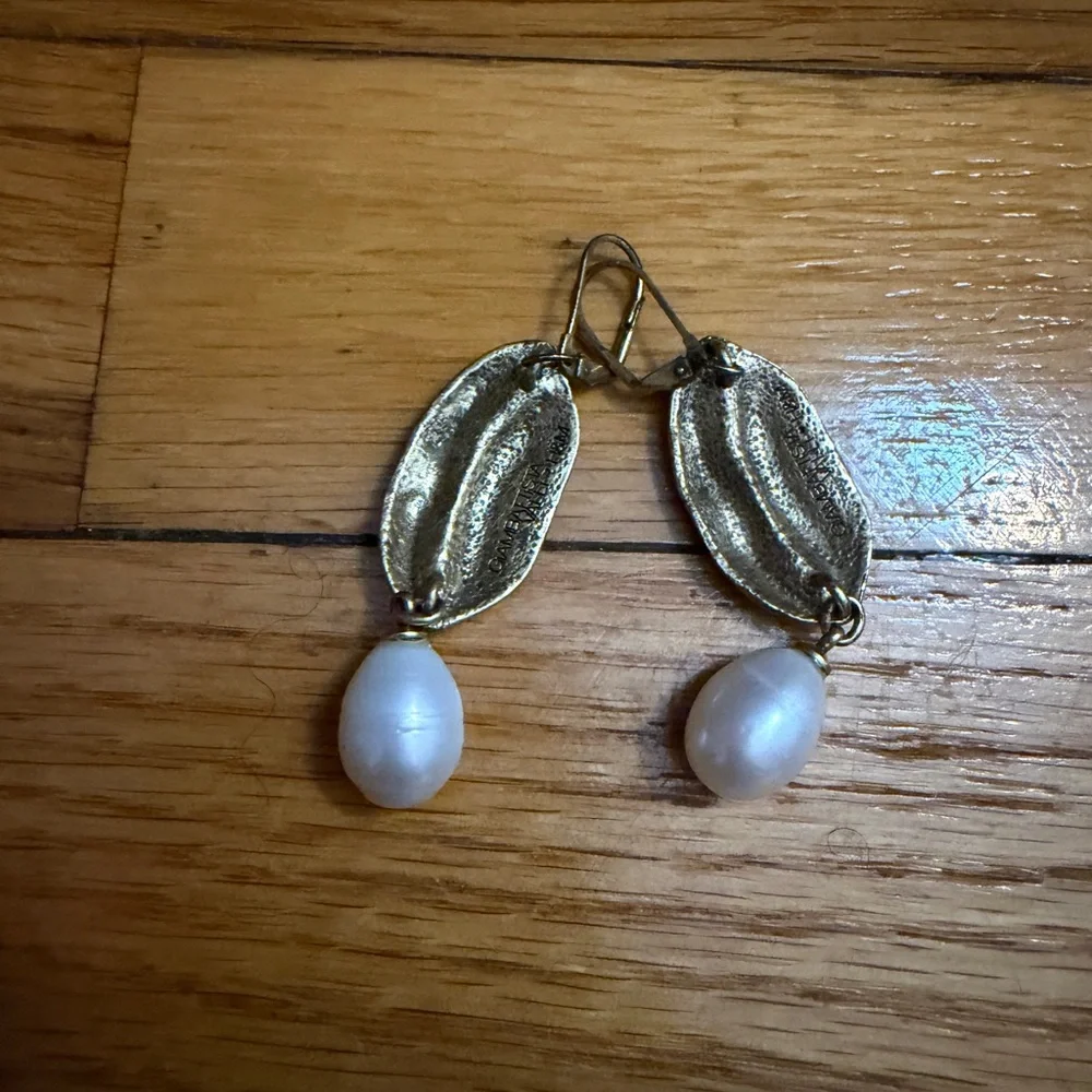 Giambattista Valli x H&M Pearl & Crystal Drop Earrings – Boxed - Picture 4 of 8